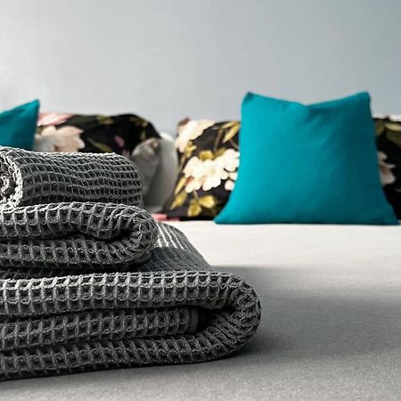 Prestigioso Trilocale Sui Navigli Con A/C & Wi-Fi Apartment Milan Luaran gambar